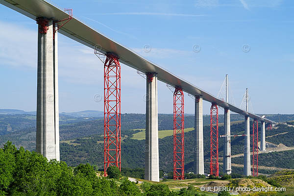 Viaduc de Millau, 2004-05